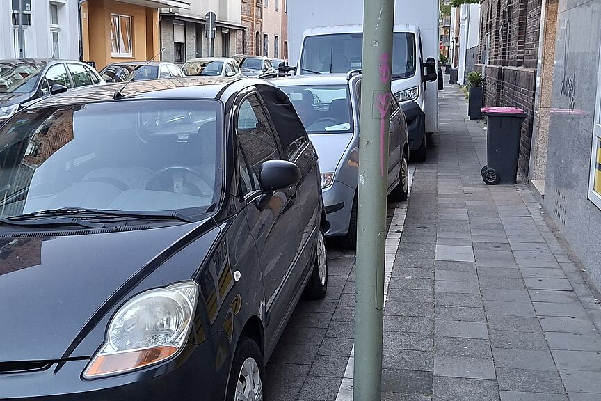 Hermannstraße: kein Platz für Menschen Hermannstraße: kein Platz für Menschen