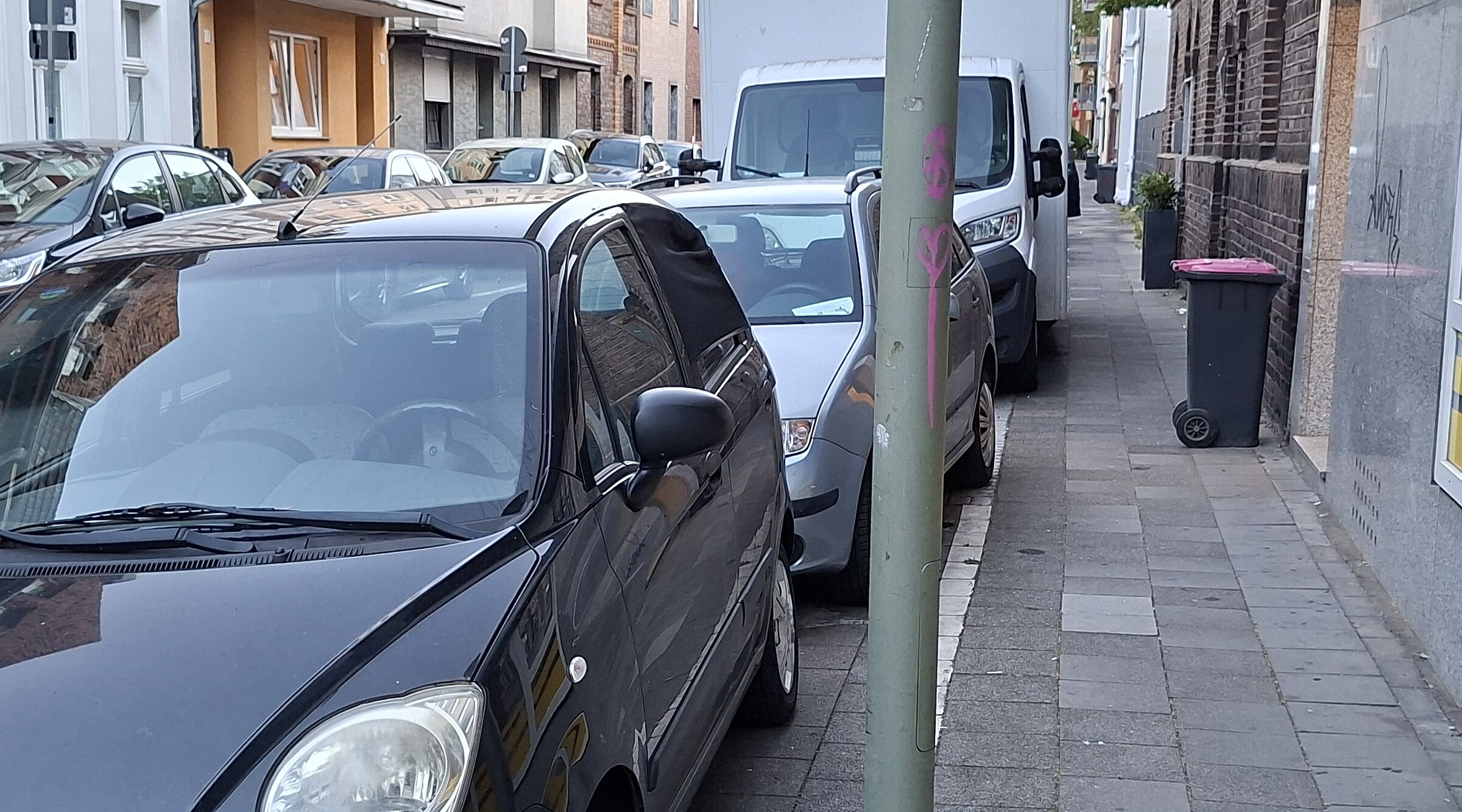 Hermannstraße: kein Platz für Menschen