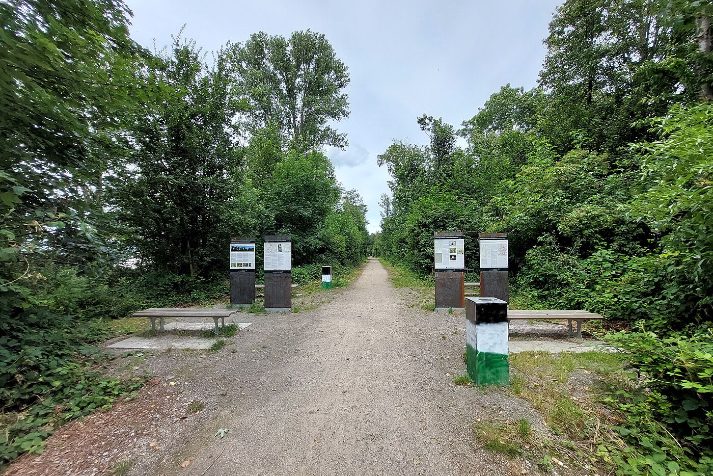 Entrée zum Strategischen Bahndamm: Die 17 Kilometer lange Strecke zwischen Rommerskirchen, Neukirchen und Holzheim wurde barrierefrei ausgebaut und ist jetzt quasi "unsere Nordbahntrasse".